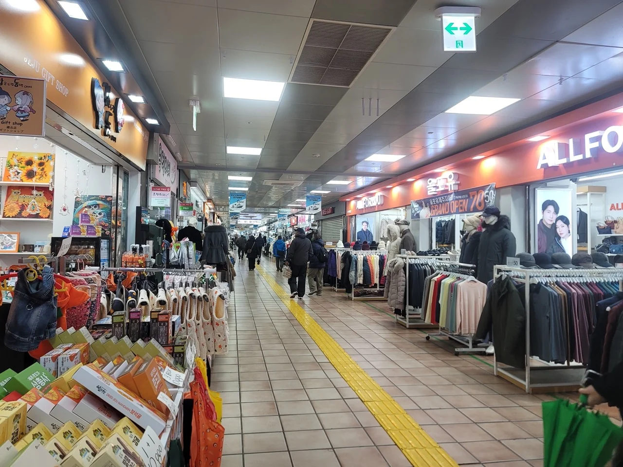 chợ dưới lòng đất jeju hàn quốc