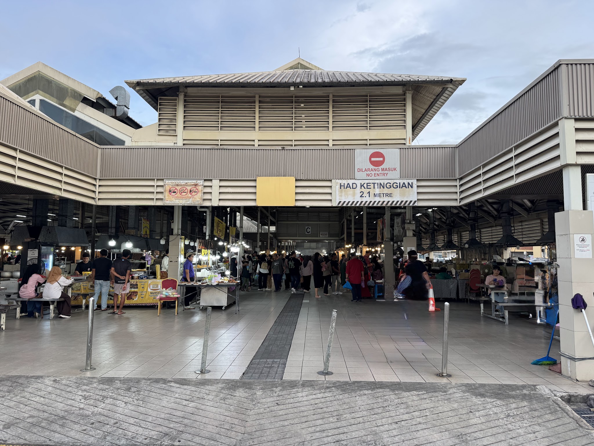 Chợ Đêm Gadong