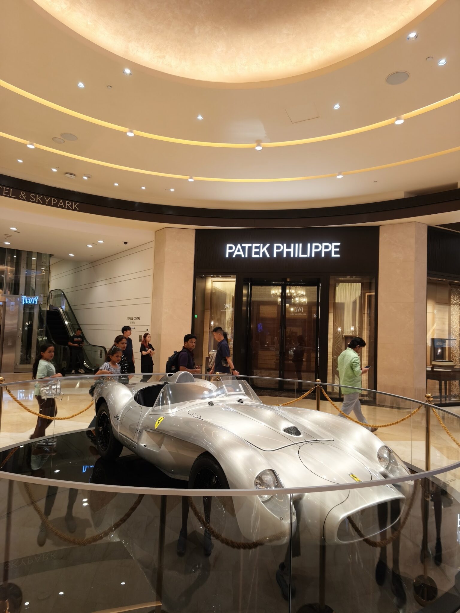 Trải Nghiệm Marina Bay Sands: Biểu Tượng Của Sự Sang Trọng và Đẳng Cấp Tại Singapore - 4