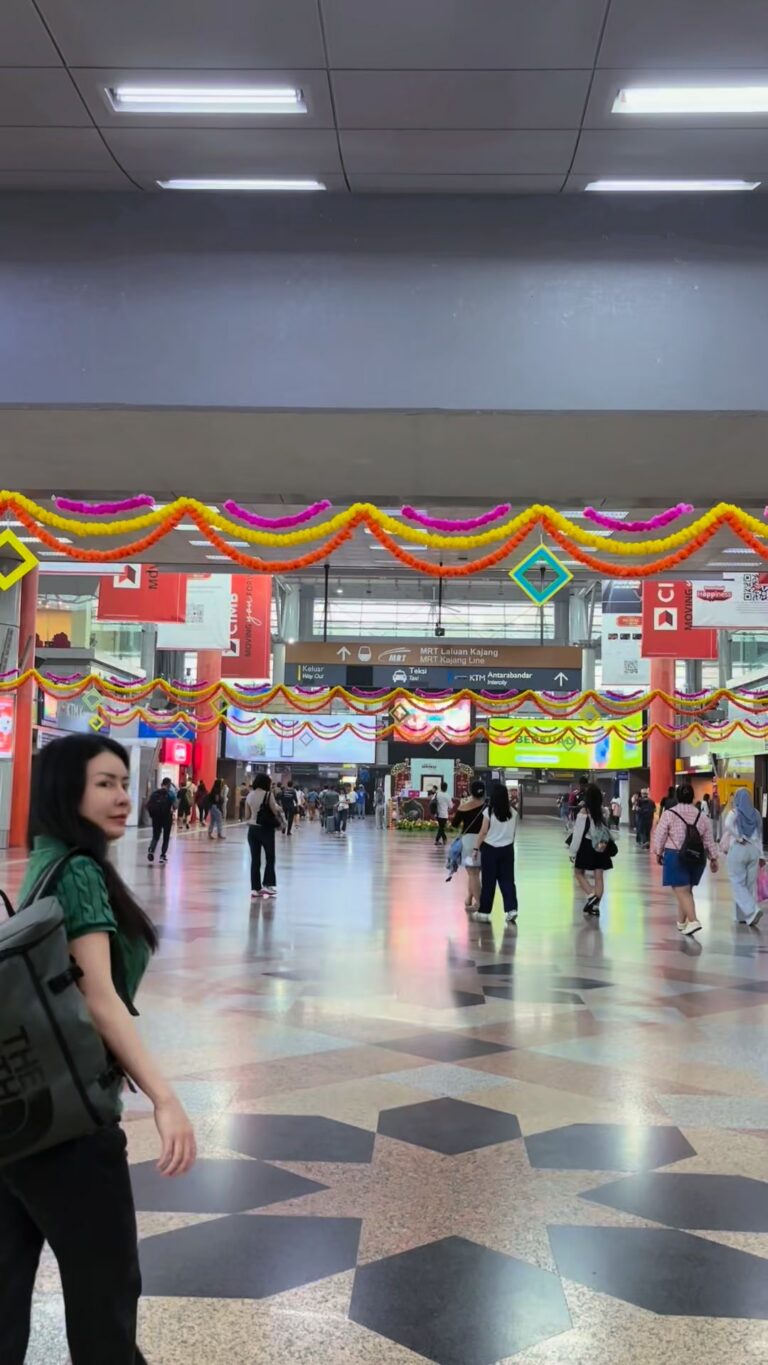 Lần đầu tiên trải nghiệm đi tàu từ KL sang Singapore