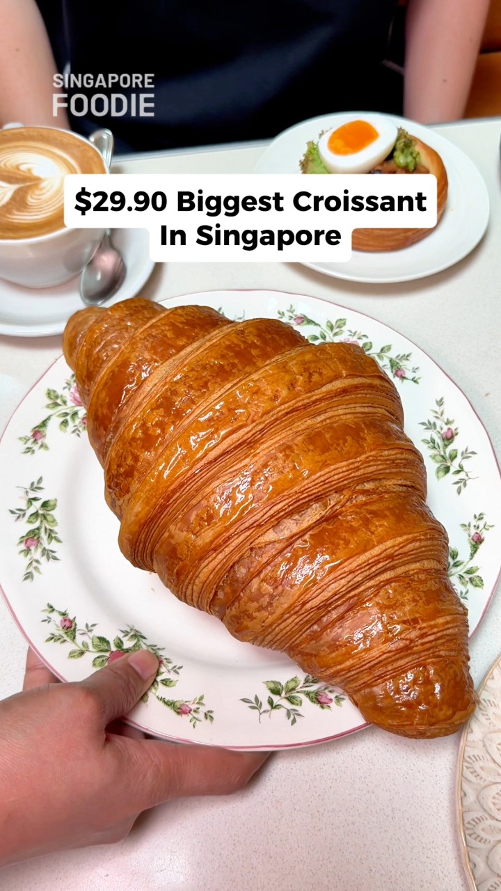 Tiong Bahru Bakery – GIANT Croissant with 3 Dips for $29.90